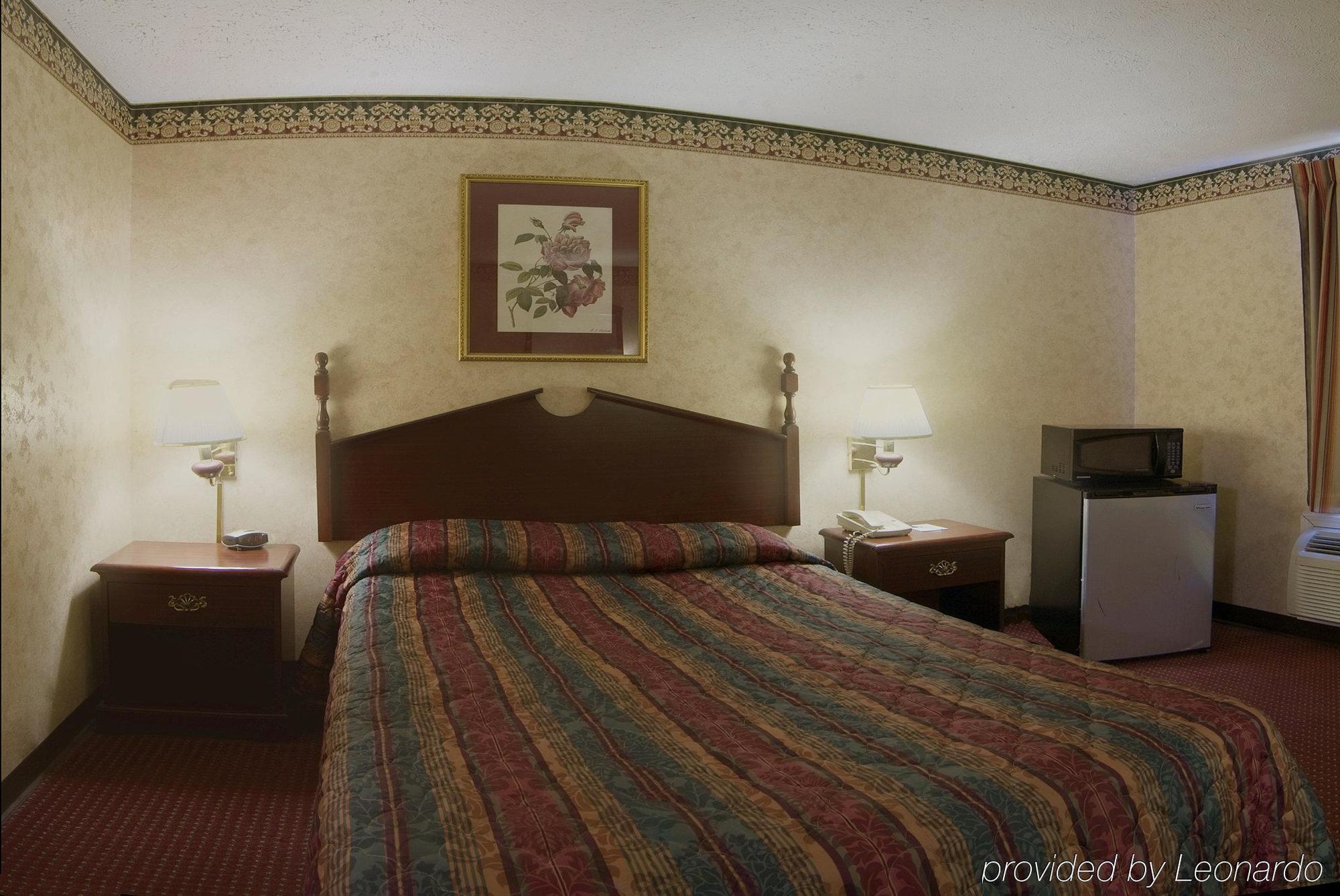 Americas Best Value Inn & Suites Mt. Pleasant Маунт-Плезант Номер фото